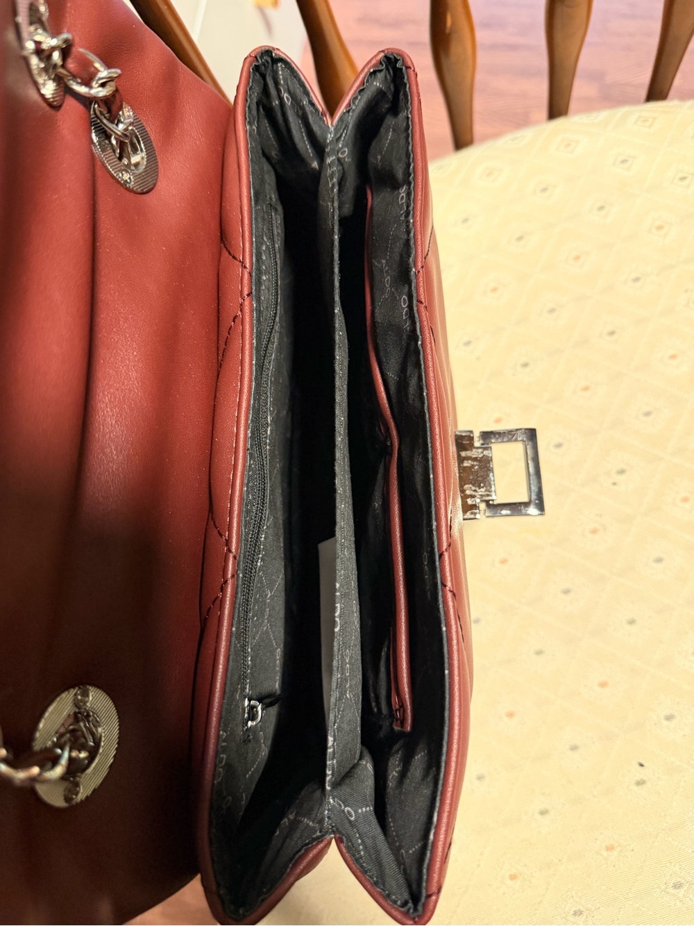 Quilted Wine Crossbody with Silver Chain - Picture 2 of 2